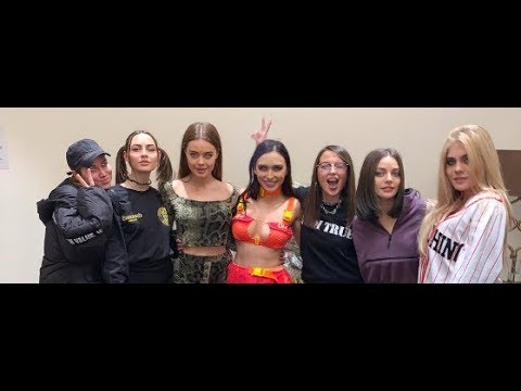 Видео: Все бывшие солистки группы SEREBRO собрались вместе на концерте
