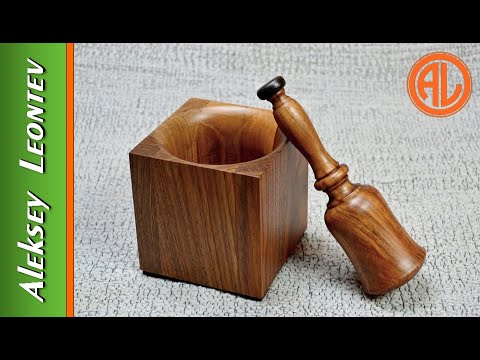Видео: Ступка для измельчения трав.  Ступка из дерева. / Making a Mortar and Pestle