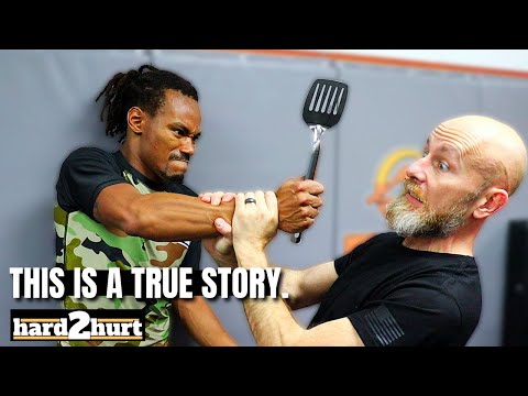 Видео: Мощный метод самообороны против холодного оружия