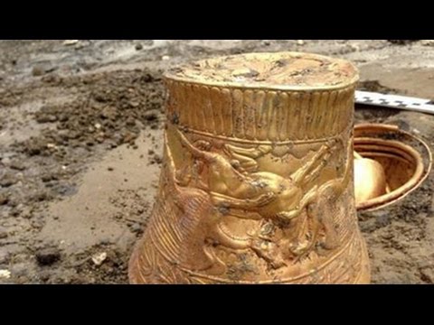 Видео: НАХОДКА СТОИМОСТЬЮ  С ДЖИП И НЕ ОДИН!В поисках Золота и Старины!