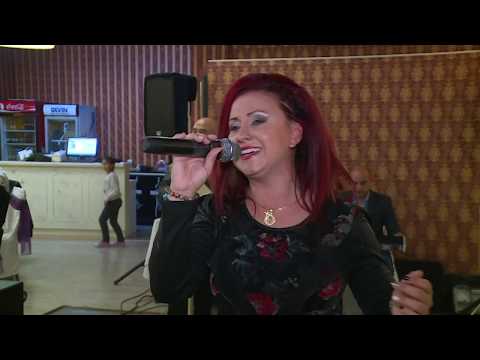 Видео: Евгения Георгиева - ,,Димитър дума на мама, Булко Еленко, Излязла е малка мома'' на сватба