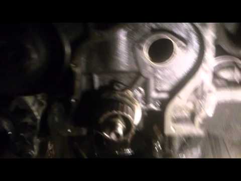 Видео: ВАЗ 2105 двигатель 1,5 ременной.