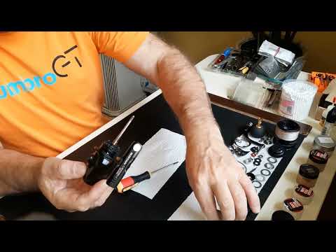 Видео: Shimano 21 Sustain C5000XG. Регулировка люфтов. Часть 1.
