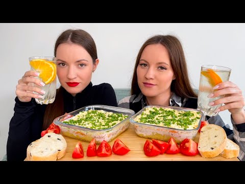 Видео: МУКБАНГ САЛАТ МИМОЗА MUKBANG MIMOSA SALAD ответы на вопросы