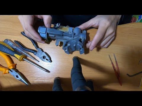 Видео: Разбор замка зажигания Honda fit 2002