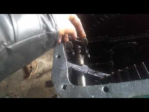 Видео: Регулировка вала отбора мощности МТЗ 82.  Регулировка лент.