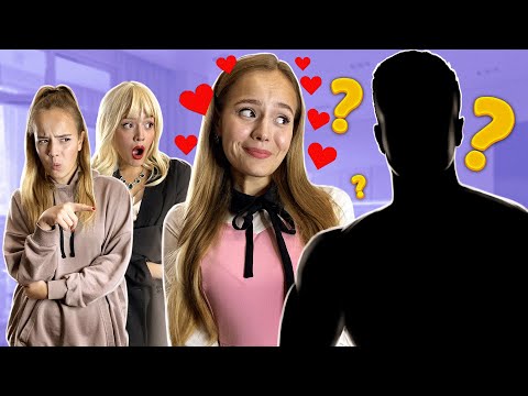 Видео: ДОЧЬ МАМИНОЙ ПОДРУГИ ВЛЮБИЛАСЬ. Лера Пешка