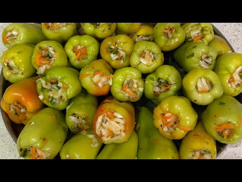 Видео: İçi Doldurulmuş Yaşıl Bibər Turuşusu Маринованные фаршированные зелёные перцы 