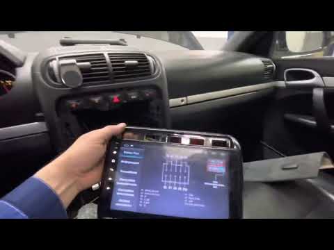 Видео: Porsche Cayenne 955 Монтаж Андройд +установка камеры заднего вида. Часть2.