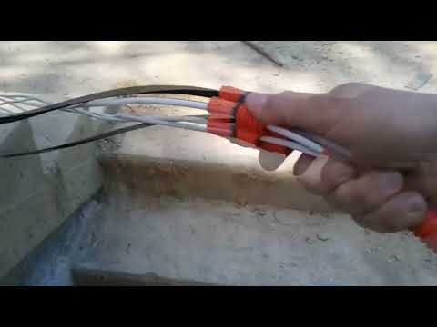 Видео: Затягивание нескольких кабелей в одну гофру