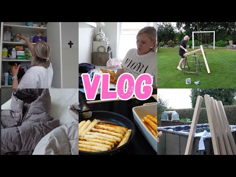 Видео: VLOG🇩🇪: СЫРНЫЕ ПАЛОЧКИ/ ПРИШЛА КРАСКА-КРАШУ ЗАБОР🏡КУРТКИ ДЛЯ ЮЛИ