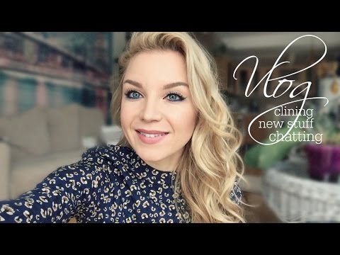 Видео: Домашний ВЛОГ, посылки, с макияжем и без, кудри, уборка