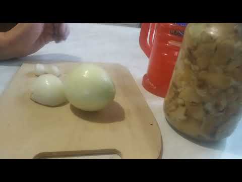 Видео: Супер вкусная грибная икра.Икра из соленых грибов.