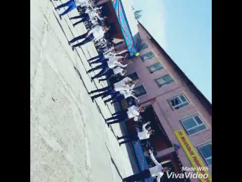 Видео: Классный Флешмоб,,,Выпускники,, 1999