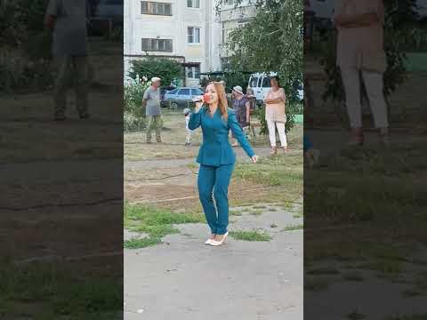 Видео: Один раз в год сады цветут #аннагерман #ремикс #кавер