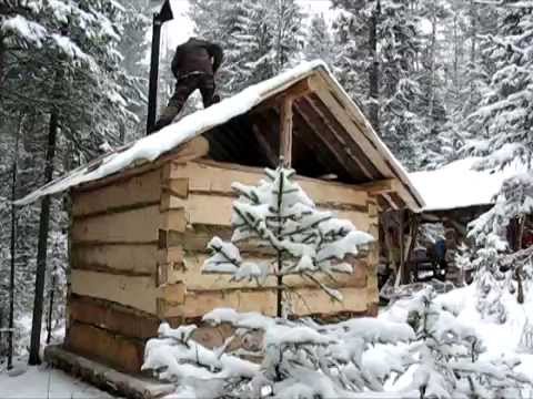 Видео: Стройка в тайге.