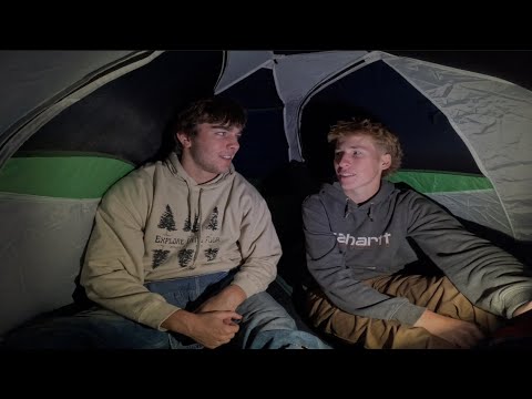 Видео: Двое 17-летних отправляются в поход с палатками на мотоциклах