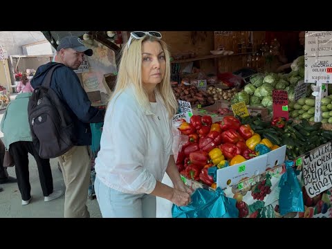 Видео: Анапа 7 мая Восточный рынок ЗАКРЫВАЮТ😡Люди собирают подписи!!!