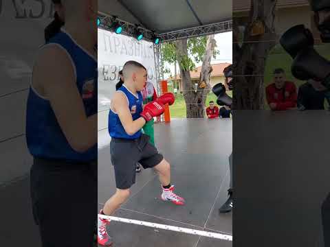 Видео: БОКСОВ КЛУБ РОЯЛ БУРГАС на панаира в Долно Езерово, Бургас