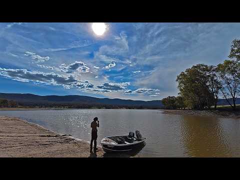 Видео: Ловля желтобрюхой и муррейской трески в озере Ниллахкути
