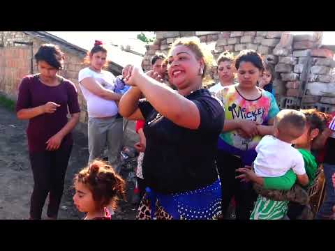 Видео: Сали и Таня