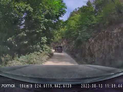 Видео: Изкачване до хижа Средногорец от село Каравелово / To the Srednogorets hut, Sredna Gora mountain