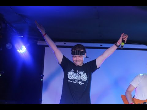 Видео: СНЫ УАЙЛЬДА feat. OneLav - Мысли вслух (LIVE 11.8.2022)