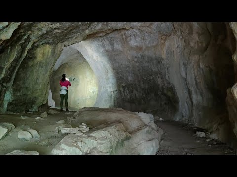 Видео: День 02. 1 сентября. Перевал Чике-таман. Белобомские пещеры. Старая Чуйская дорога. Коты Усольцева