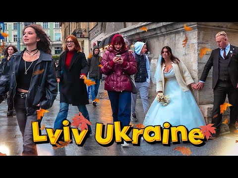 Видео: Чарівна Осінь у Львів: Коли Навіть Дощ Виглядає Романтично 🍁 (4к Віртуальна Подорож)