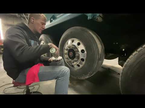 Видео: Одношаговая полировка алюминия от Evan's Detailing and Polishing