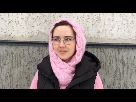 Видео: Капор спицами на пуговицах