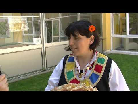 Видео: Фолклорна трапеза: Обичай "Гергьовден по нашенски" - Фолклорна група "Златна есен"