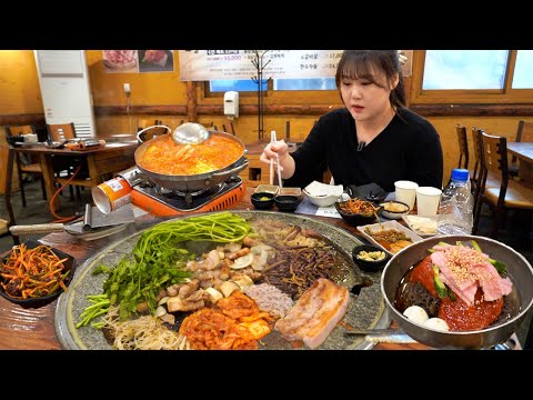Видео: Мукбанг🥩 Говядина и самгёпсаль, приготовленные на гриле на большой каменной тарелке. Холодная лапша🍜