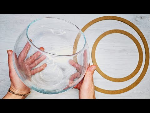 Видео: Посмотрите, что я сделал со стеклянной банкой и деревянными кольцами! Все были Поражены!