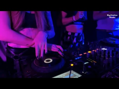 Видео: Natasha Wax & Sony Vibe в выступают в ночном клубе Екатеринбурга