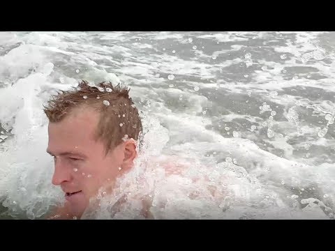 Видео: Зимнее Плавание начинается Осенью!