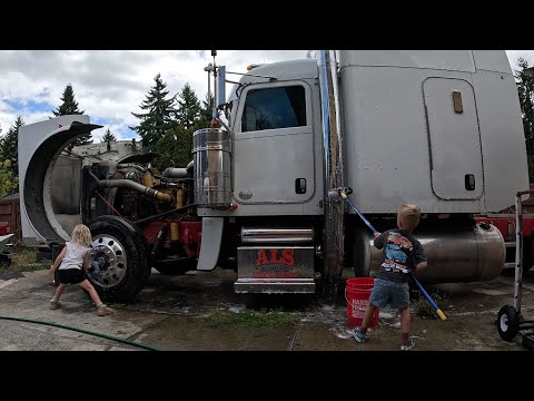 Видео: Субботник с внуками / ремонт и мойка грузовика / Peterbilt 389 Cat C15