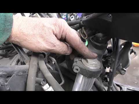 Видео: Часть 1 . Ремонт  Yamaha T-MAX 500 .