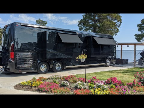 Видео: САМЫЕ БОЛЬШИЕ комнаты для слайдов, которые делает Newell Coach