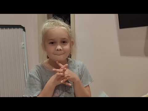 Видео: Моя песня: "Когда мы идем гулять..."