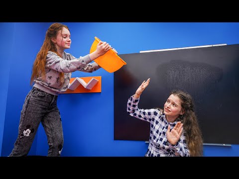 Видео: МОКРЫЕ ЛИЦА!!! СКАЖИ ПРАВДУ ИЛИ ПРОИГРАЙ!!!