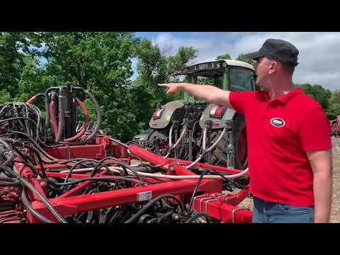 Видео: Немного о сеялке Bourgault cd872. Точный высев. Два в одном.