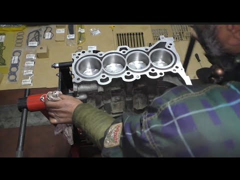 Видео: Капитальный ремонт двигателя. Хюндай Элантра 1.8 G4NB Часть 2