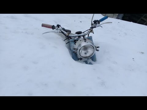 Видео: Заводим иж планету 3 зимой 1971года. Заведется или нет?