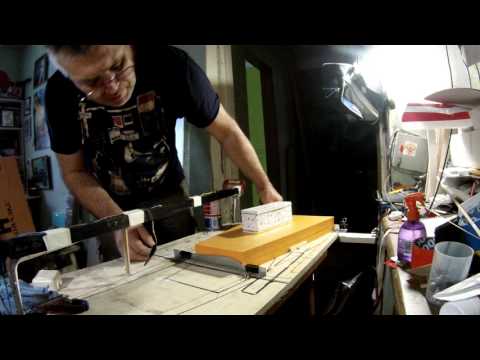 Видео: Пенорезка гравитационная - режем крыло для слопера Weasel