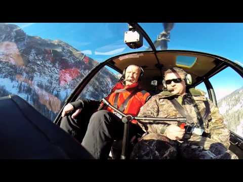 Видео: Полет на вертолете над Алтаем