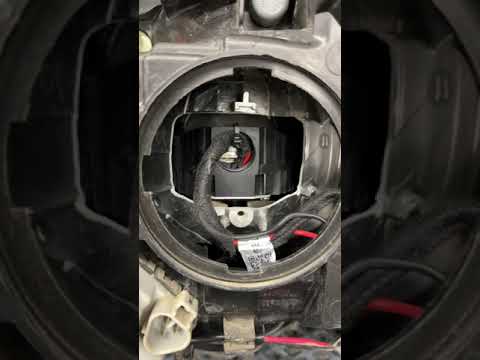 Видео: Subaru Forester SH установка светодиодных линз Technik Division 3"