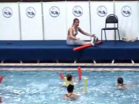 Видео: aqua noodle, aquafitness, аквааэробика с нудлами, акваконвенция Москва-2010.