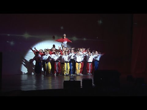 Видео: "Дарлинг" получил звание "Заслуженный коллектив Беларуси". Программа "Подробности" 08.06.2018 г.