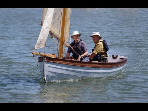 Видео: Моя классическая лодка. Франсуа Вивье Морбик 12